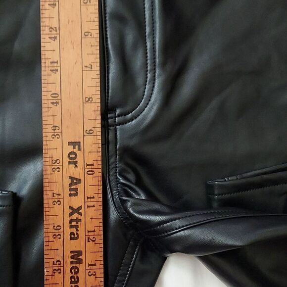 Abercrombie & Fitch Ankle Straight Ultra High Rise Vegan Leather Black Pants New - Picture 7 of 13